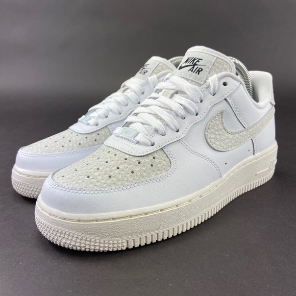 Nike By You Women's Air Force 1 Low White Shoes - Picture 6 of 10